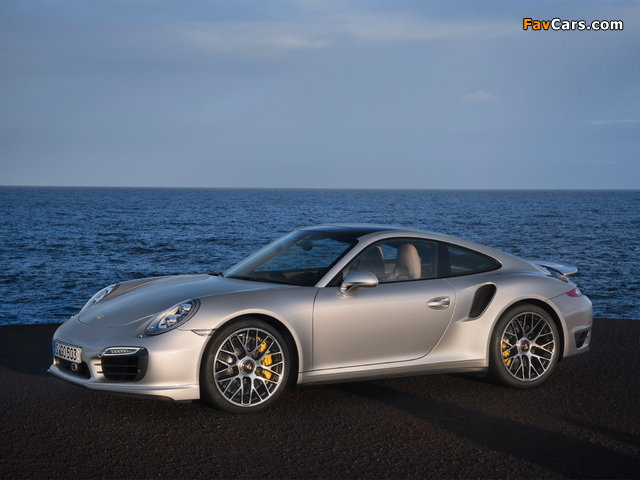 Porsche 911 Turbo S (991) 2013 images (640 x 480)