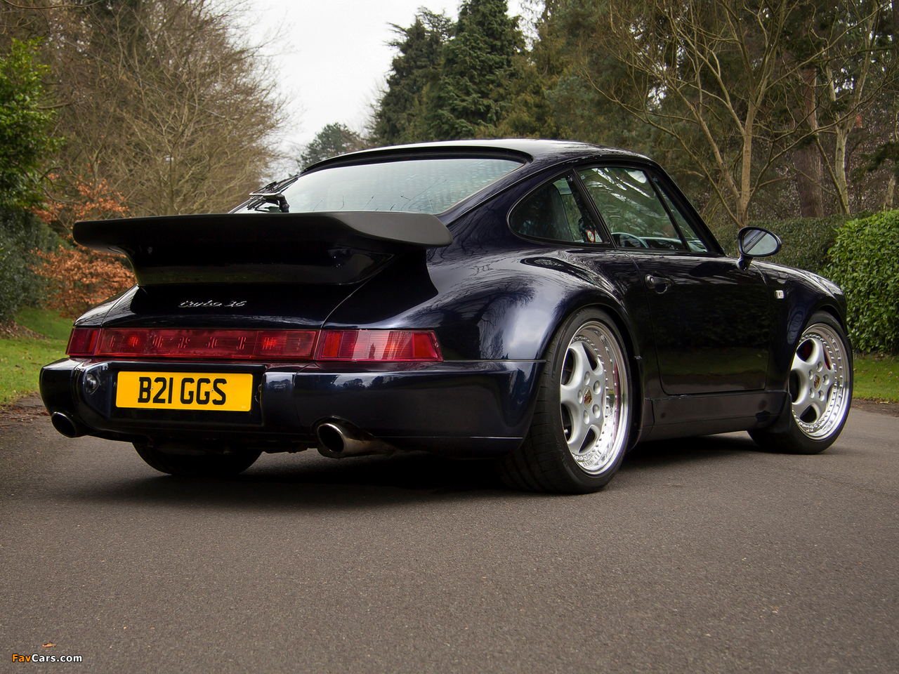 Porsche 911 Turbo 3.6 Coupe UK-spec (964) 1992–93 wallpapers (1280 x 960)