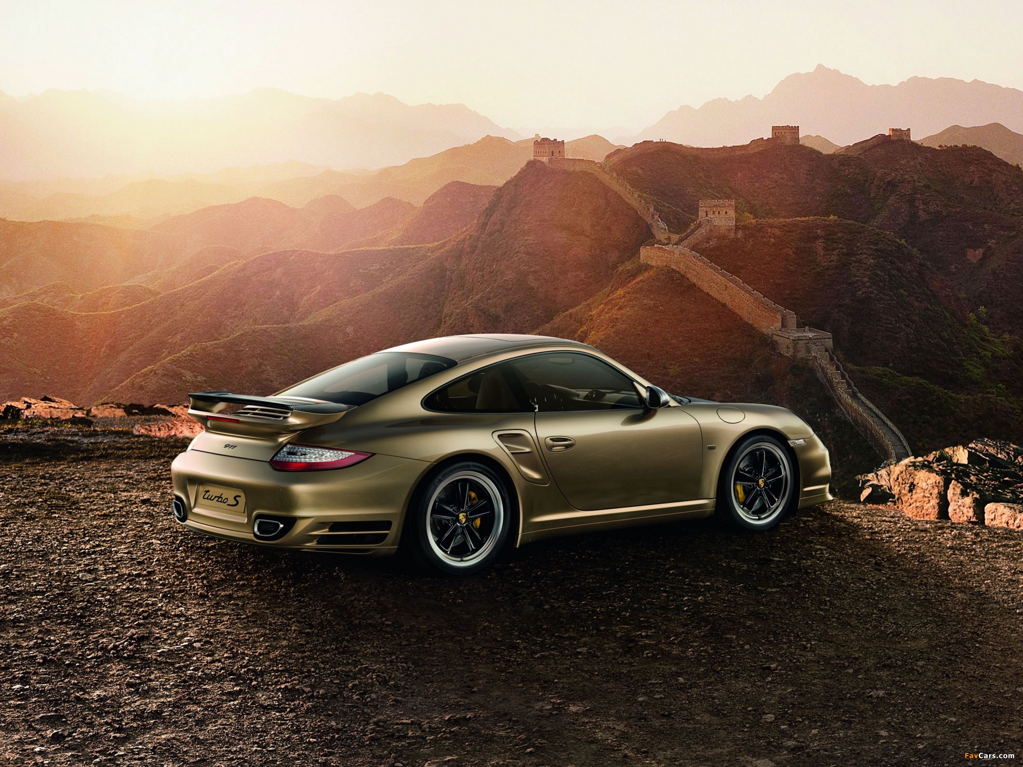 Porsche 911 Turbo S 10 Year Anniversary Edition (997) 2011 wallpapers (2048 x 1536)