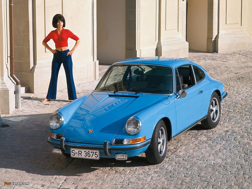 Images of Porsche 911 S 2.2 Coupe (911) 1970–71 (1024 x 768)