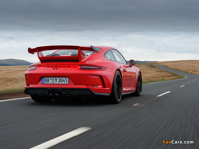 Images of Porsche 911 GT3 (991) 2017 (640 x 480)