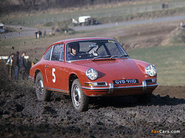 Photos of Porsche 911 2.0 Coupe (901) 1964–67 (640 x 480)