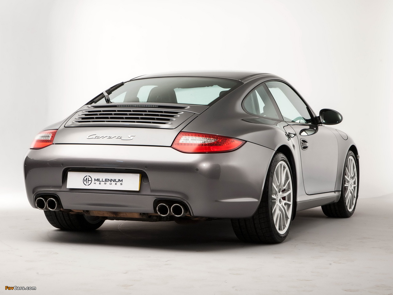 Photos of Porsche 911 Carrera S Coupe UK-spec (997) 2008–11 (1280 x 960)