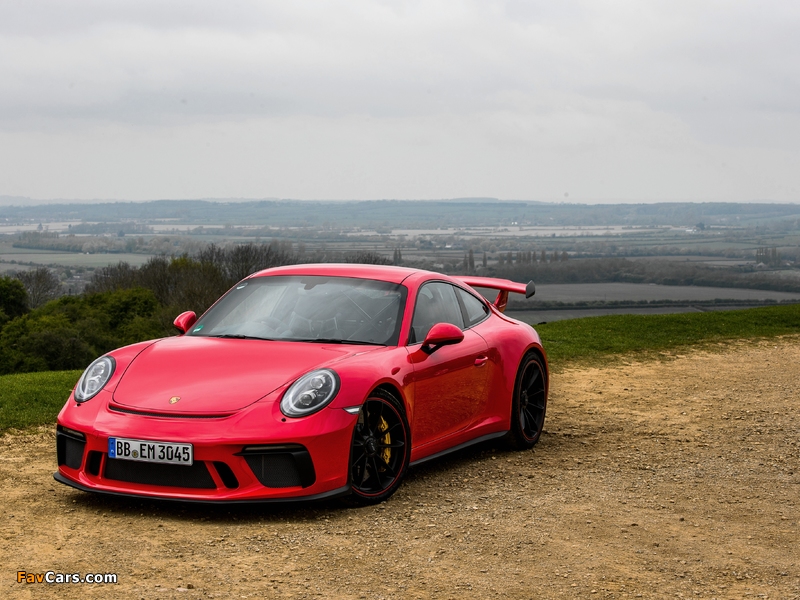 Photos of Porsche 911 GT3 (991) 2017 (800 x 600)