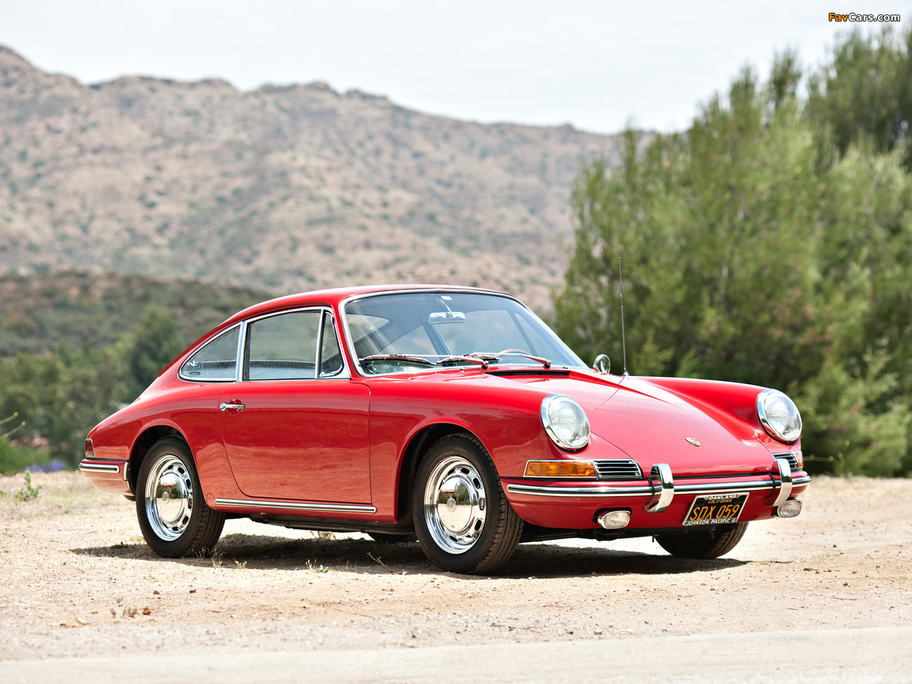 Porsche 911 2.0 Coupe US-spec (901) 1965–67 photos (1280 x 960)