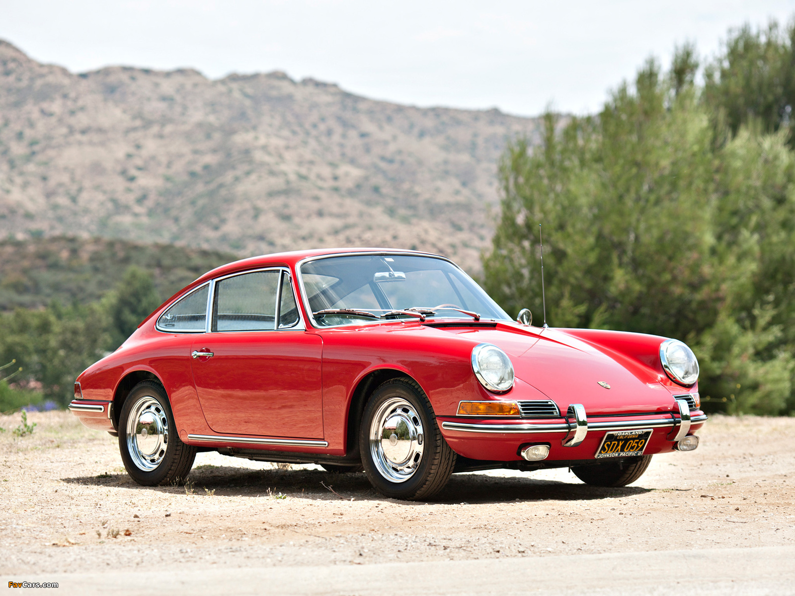 Porsche 911 2.0 Coupe US-spec (901) 1965–67 photos (1600 x 1200)