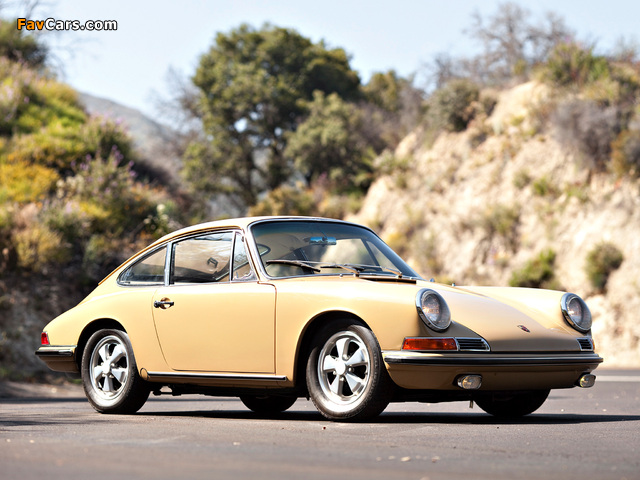 Porsche 911 S 2.0 Coupe US-spec (901) 1966–68 images (640 x 480)