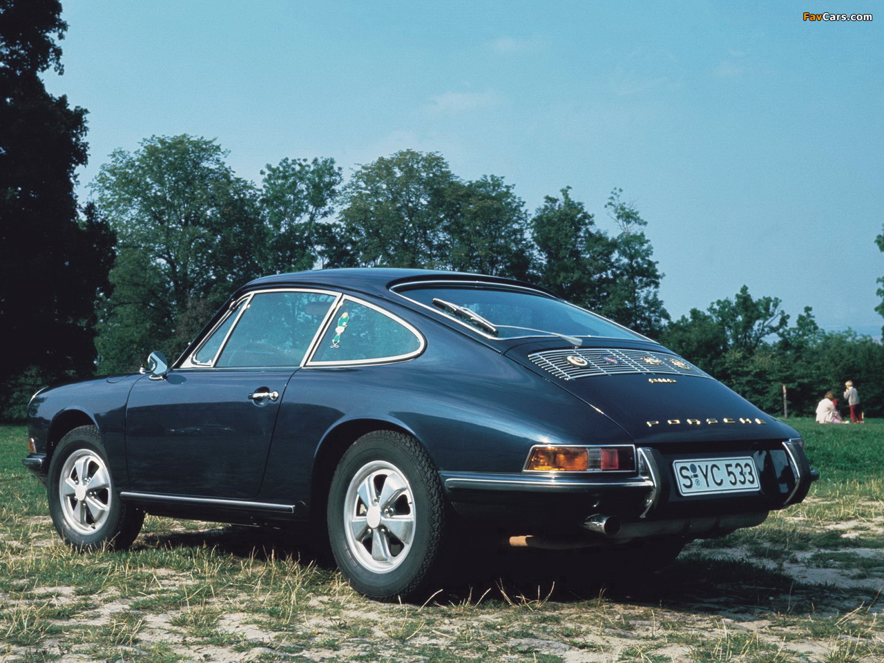 Porsche 911 S 2.0 Coupe (901) 1966–68 images (1280 x 960)