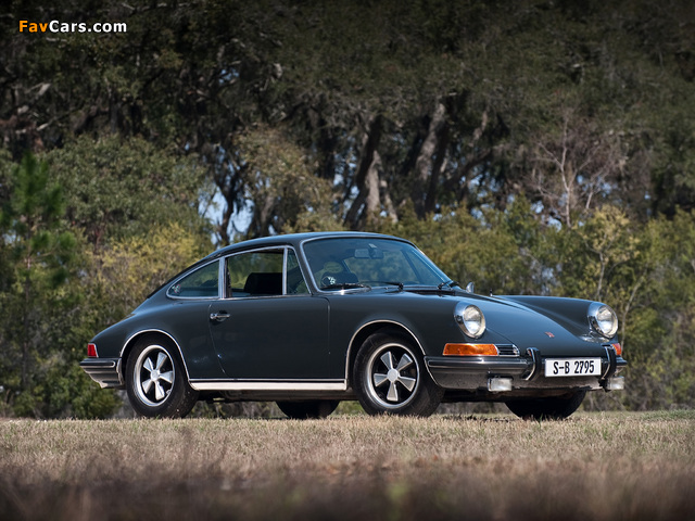 Porsche 911 S 2.2 Coupe US-spec (911) 1970–71 photos (640 x 480)