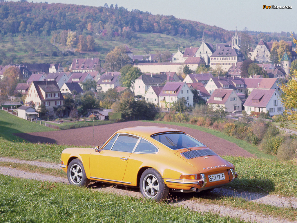 Porsche 911 T 2.2 Coupe (911) 1970–71 pictures (1024 x 768)