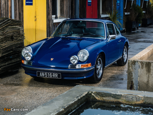 Porsche 911 S 2.4 Coupe (911) 1971–73 images (640 x 480)