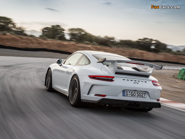 Porsche 911 GT3 (991) 2017 pictures (640 x 480)