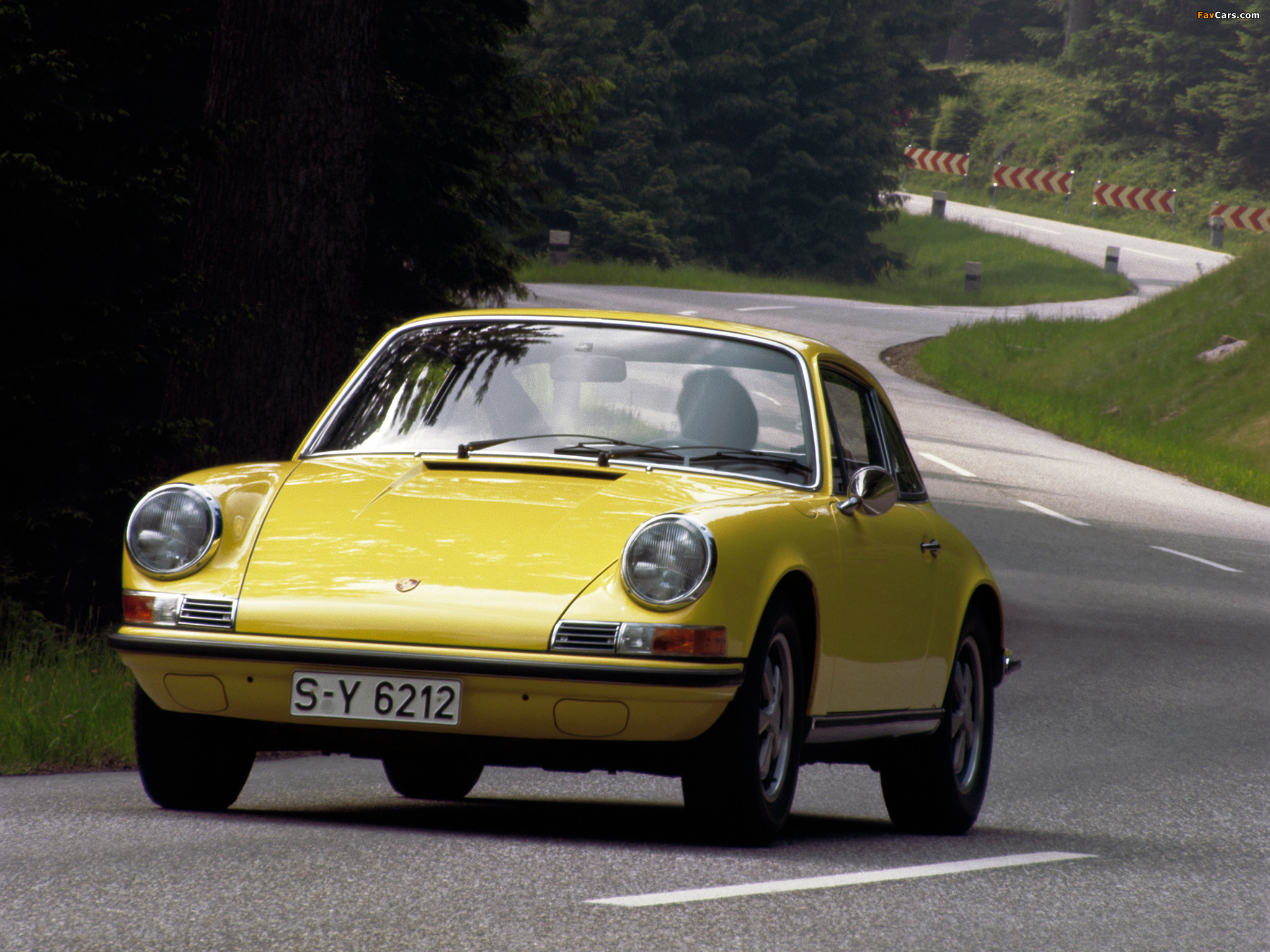 Porsche 911 E 2.4 Coupe (911) 1971–73 wallpapers (2048 x 1536)