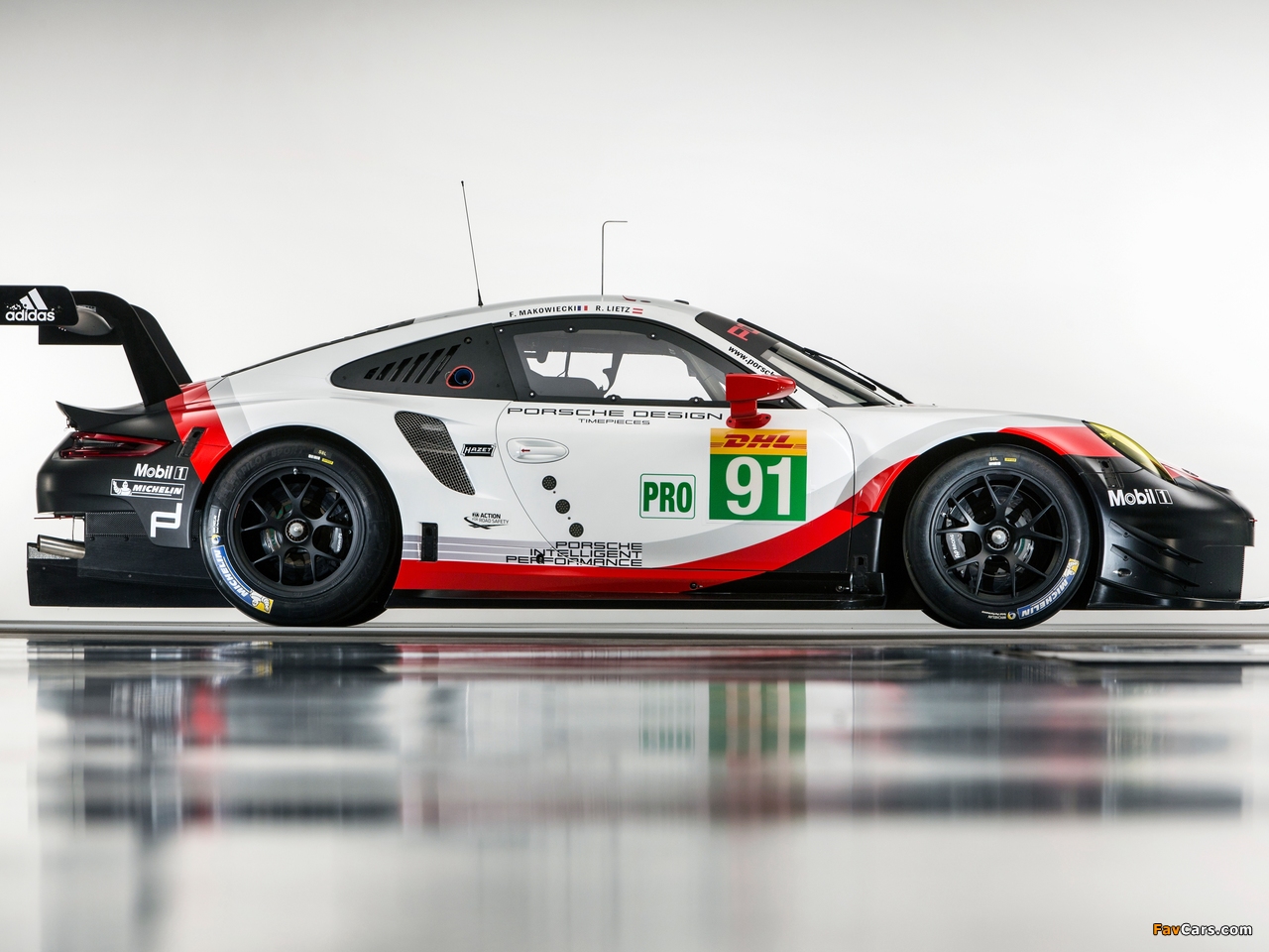 Porsche 911 RSR (991) 2017 wallpapers (1280 x 960)