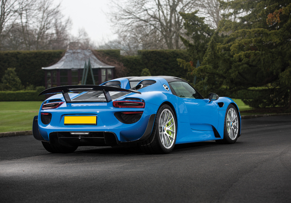 Photos of Porsche 918 Spyder 