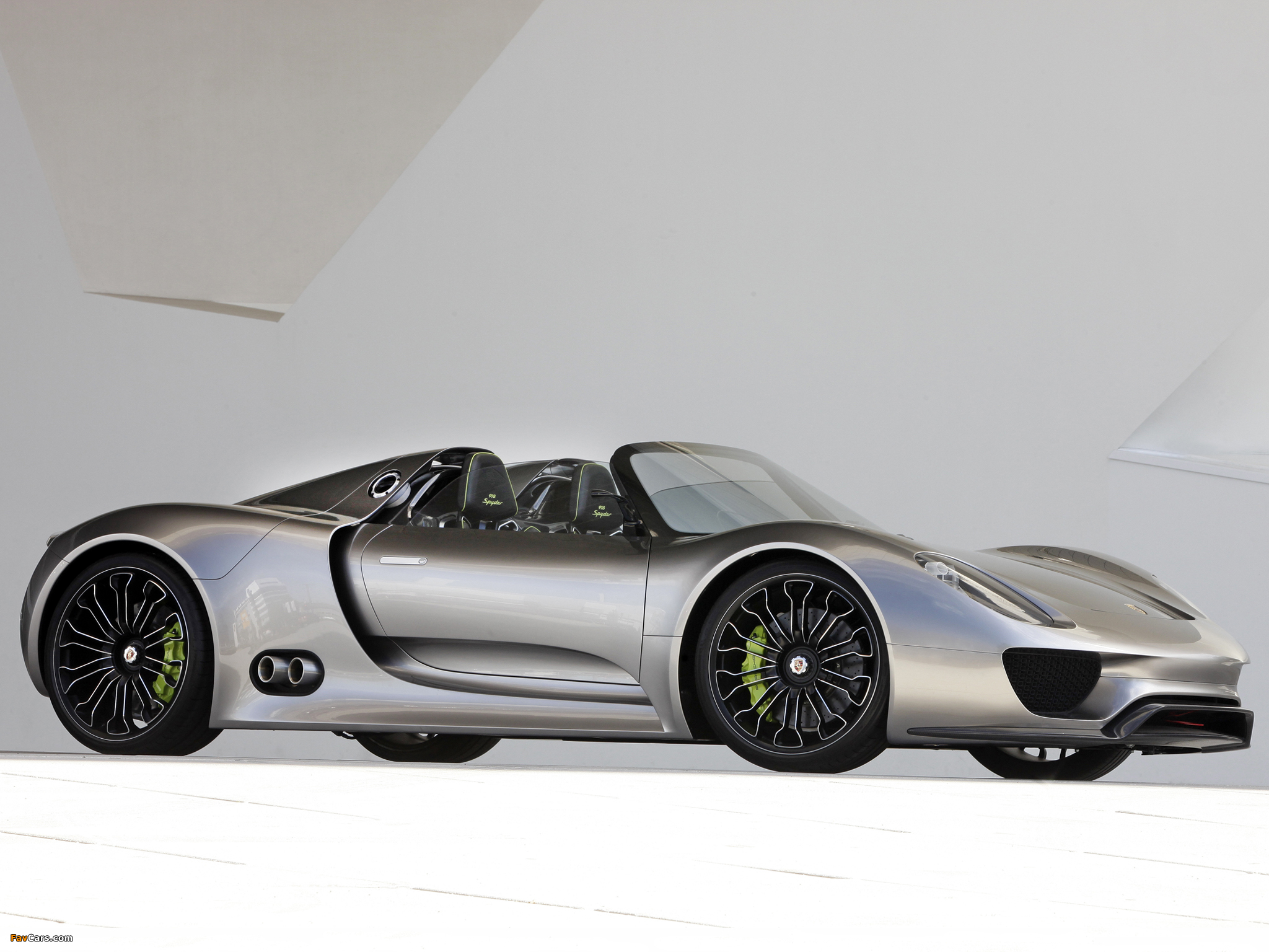 Porsche 918 Spyder Concept 2010 pictures (2048 x 1536)