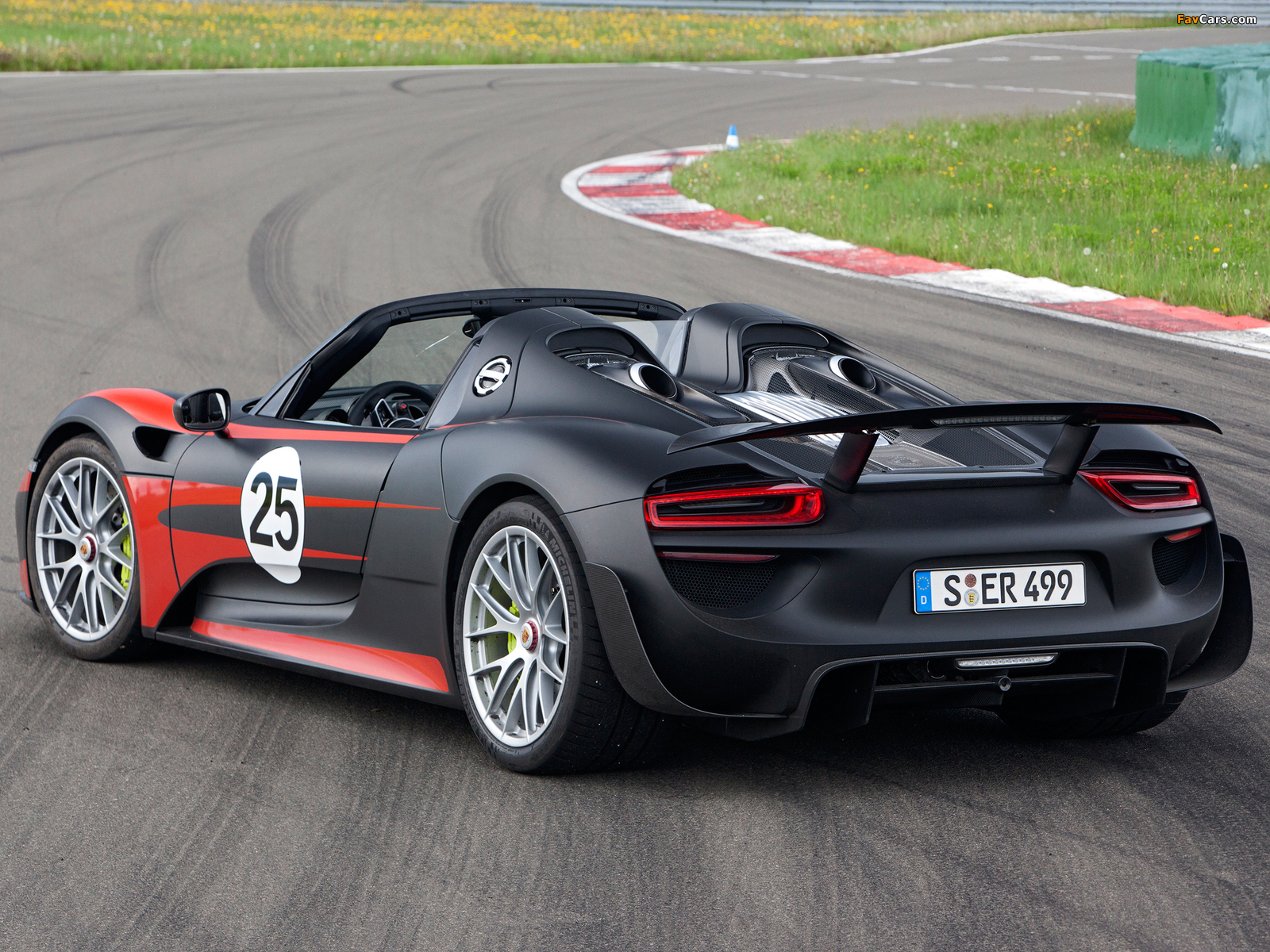 Porsche 918 Spyder Prototype 2013 photos (1600 x 1200)