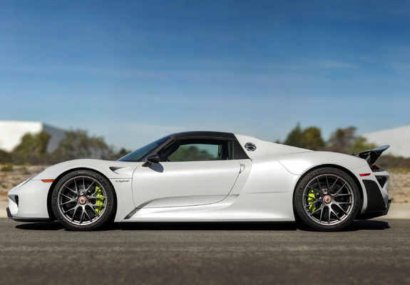 Porsche 918 Spyder "Weissach Package" US-spec 2014–15 images