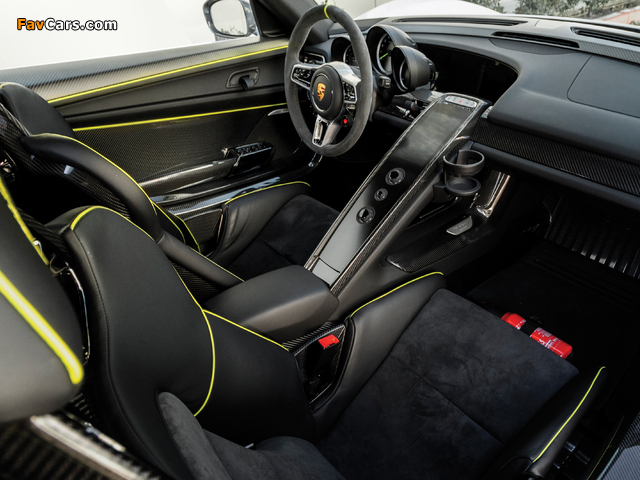 Porsche 918 Spyder "Weissach Package" US-spec 2014–15 pictures (640 x 480)