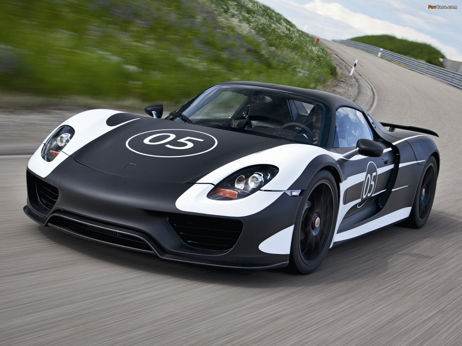 Porsche 918 Spyder Prototype 2012 wallpapers (1600 x 1200)