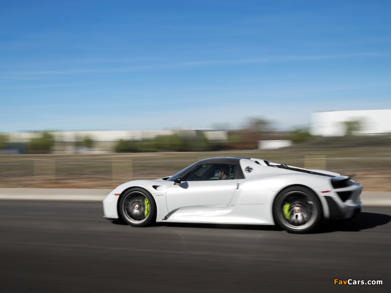 Porsche 918 Spyder "Weissach Package" US-spec 2014–15 wallpapers (800 x 600)