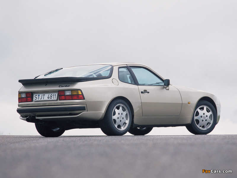 Photos of Porsche 944 Turbo Coupe 1985–91 (800 x 600)