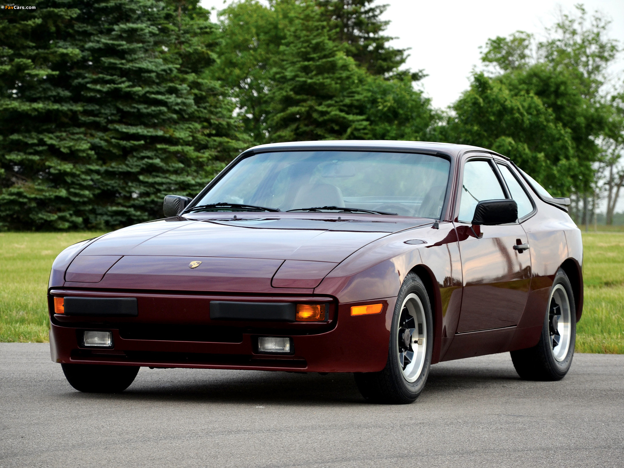 Pictures of Porsche 944 Coupe US-spec 1982–89 (2048 x 1536)