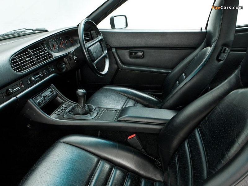 Pictures of Porsche 944 Turbo Coupe UK-spec 1985–91 (800 x 600)