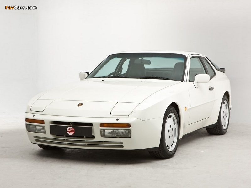 Porsche 944 Turbo Coupe UK-spec 1985–91 pictures (800 x 600)