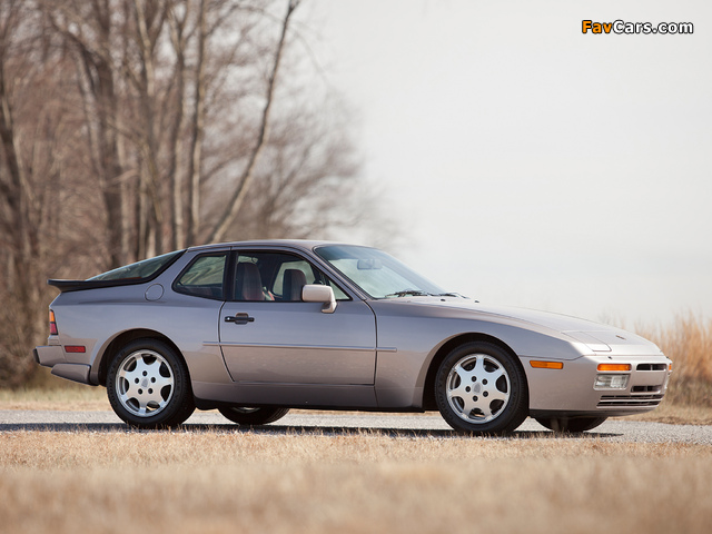 Porsche 944 Turbo S Coupe US-spec 1988 images (640 x 480)