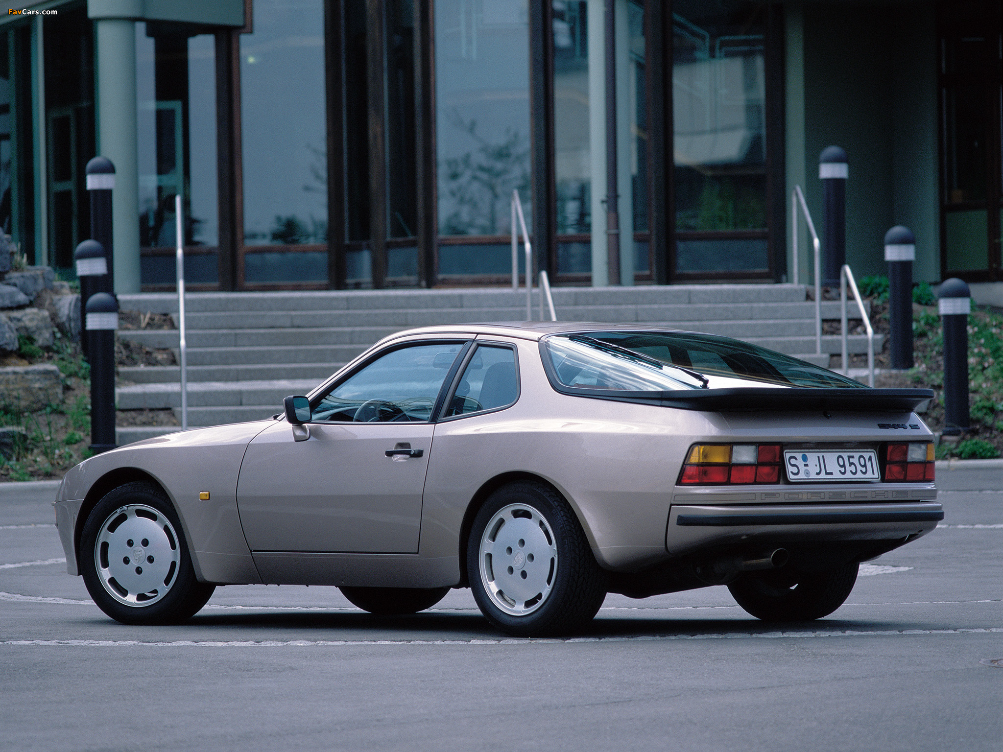 Porsche 944 S Coupe 1987–88 wallpapers (2048 x 1536)