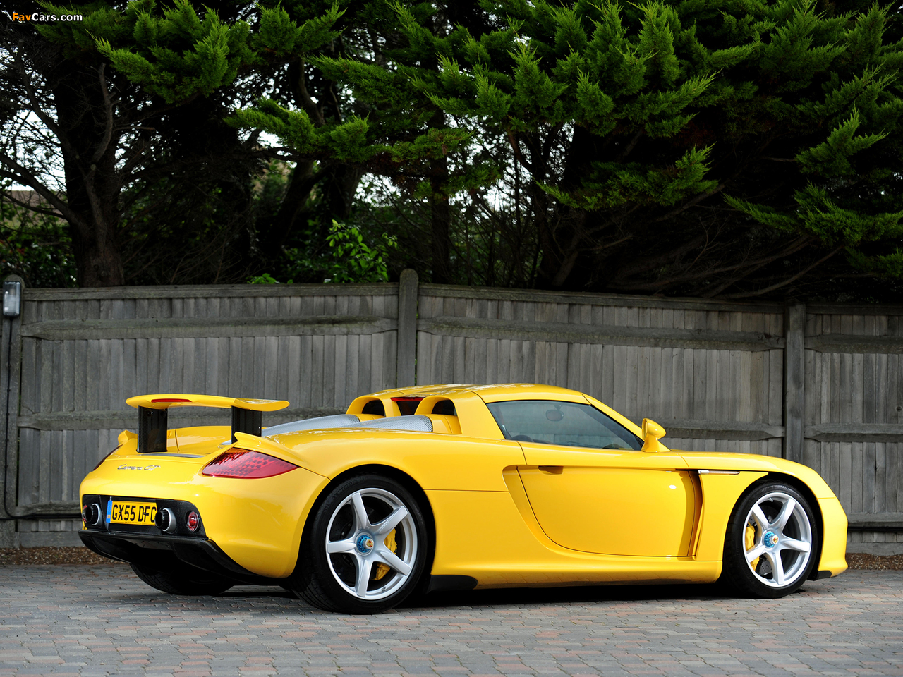 Images of Porsche Carrera GT (980) 2003–06 (1280 x 960)