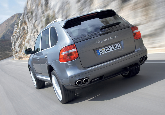 Images of Porsche Cayenne Turbo (957) 2007–10