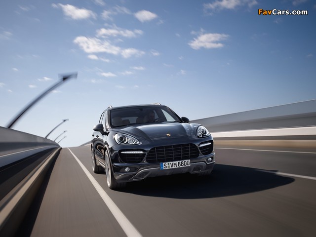 Images of Porsche Cayenne Turbo (958) 2010 (640 x 480)