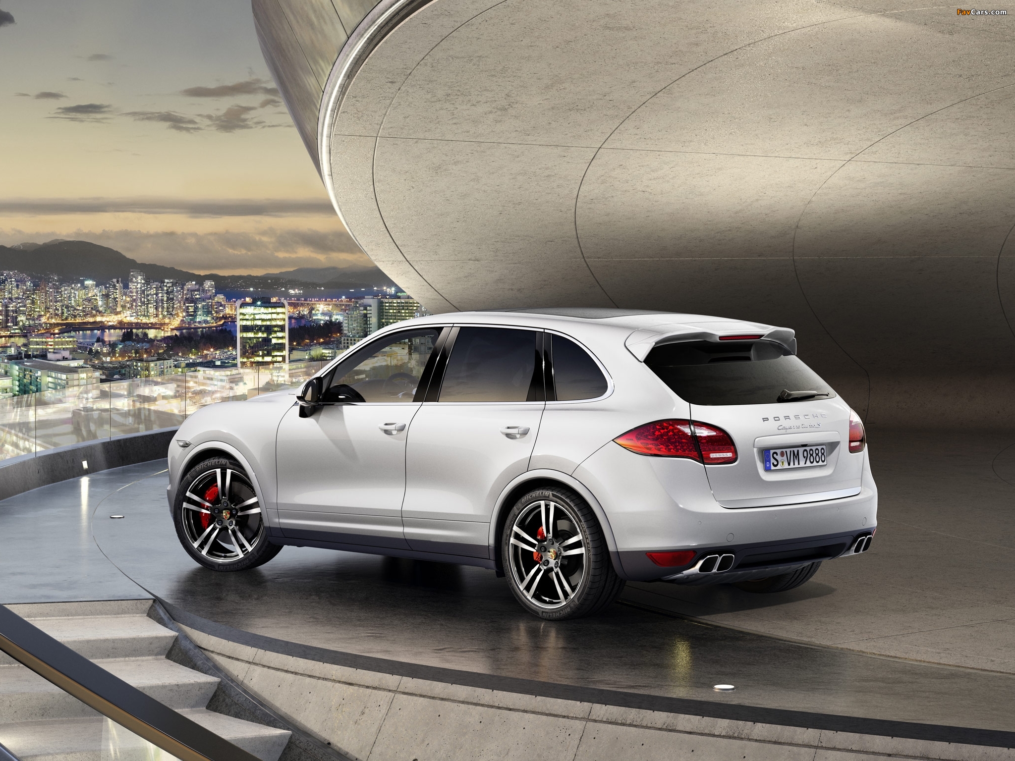 Images of Porsche Cayenne Turbo S (958) 2013 (2048 x 1536)