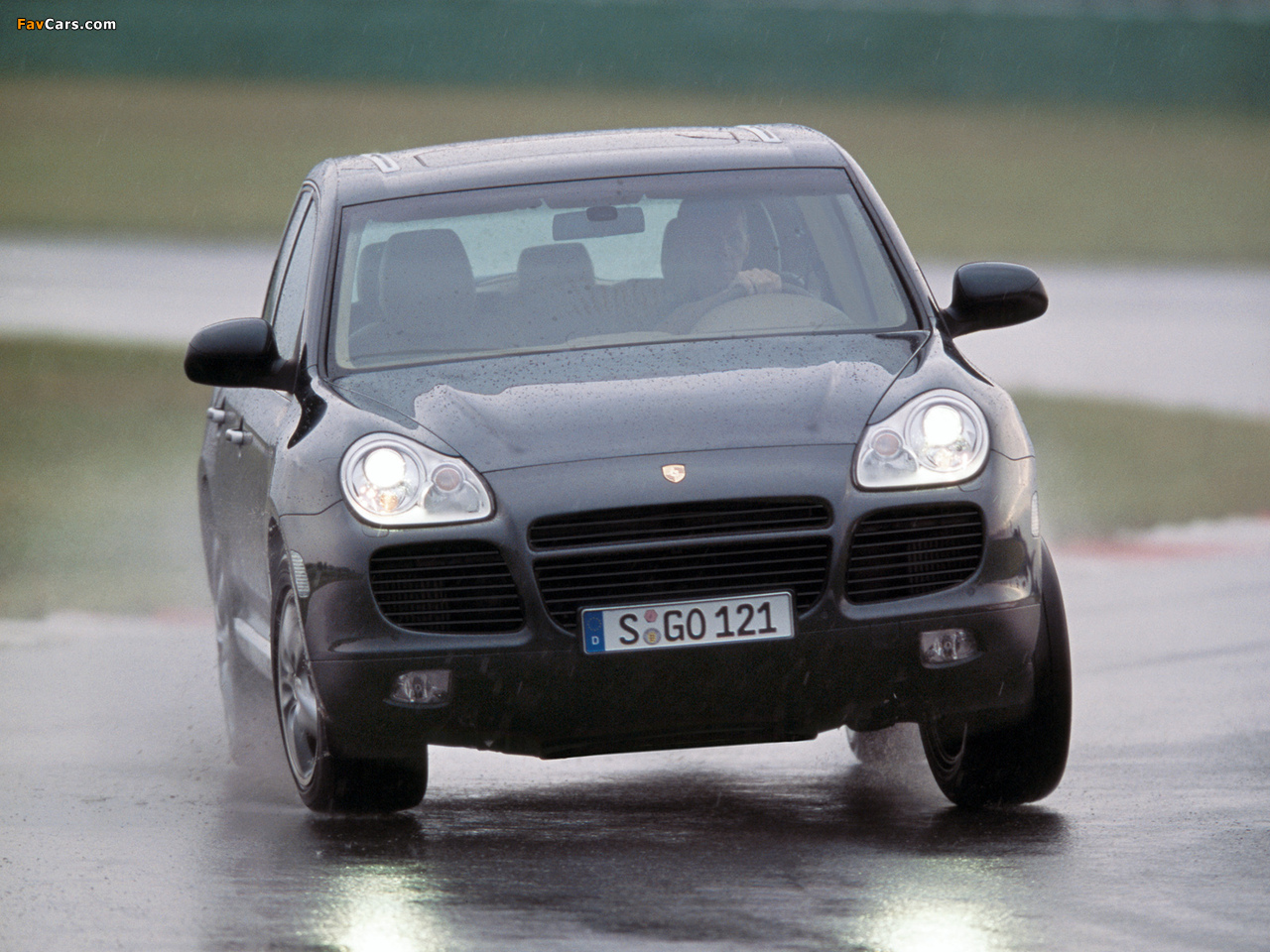 Photos of Porsche Cayenne Turbo (955) 2002–07 (1280 x 960)