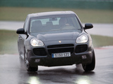 Photos of Porsche Cayenne Turbo (955) 2002–07