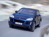 Photos of Porsche Cayenne S (957) 2007–10