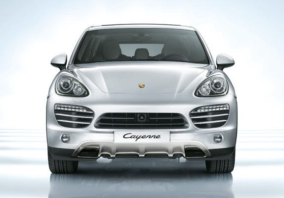 Photos of Porsche Cayenne (958) 2010