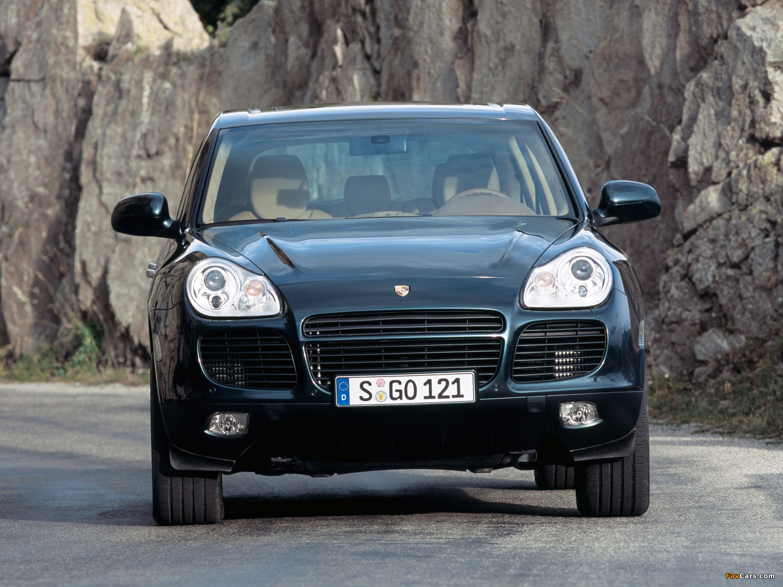 Pictures of Porsche Cayenne Turbo (955) 2002–07 (1600 x 1200)