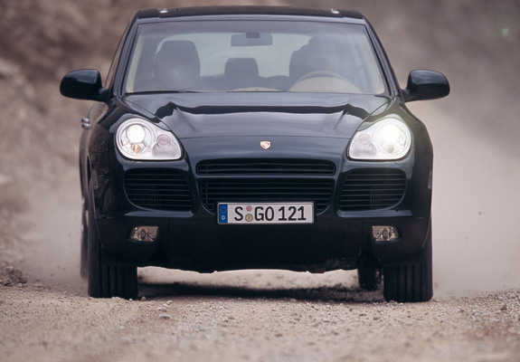 Pictures of Porsche Cayenne Turbo (955) 2002–07