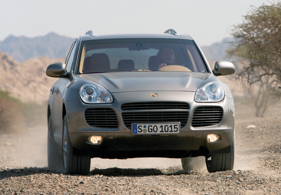 Pictures of Porsche Cayenne Turbo S (955) 2006–07