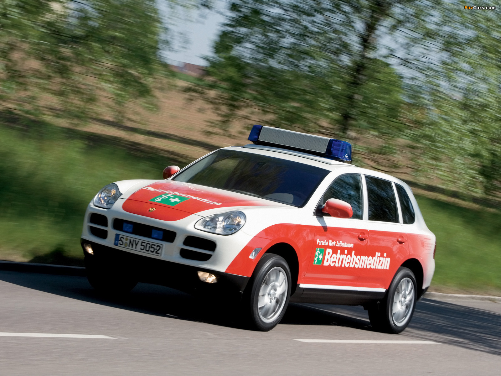 Pictures of Porsche Cayenne Ambulance (955) 2007–10 (1600 x 1200)