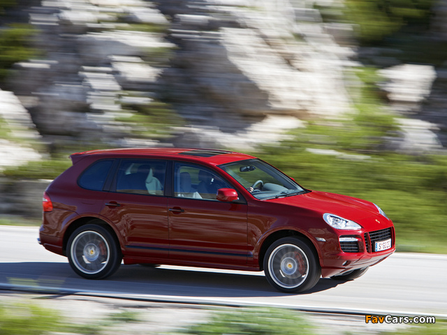 Pictures of Porsche Cayenne GTS (957) 2008–10 (640 x 480)