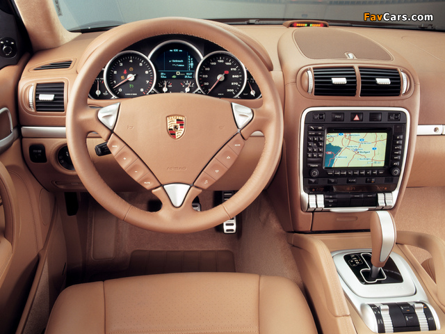 Porsche Cayenne Turbo (955) 2002–07 pictures (640 x 480)