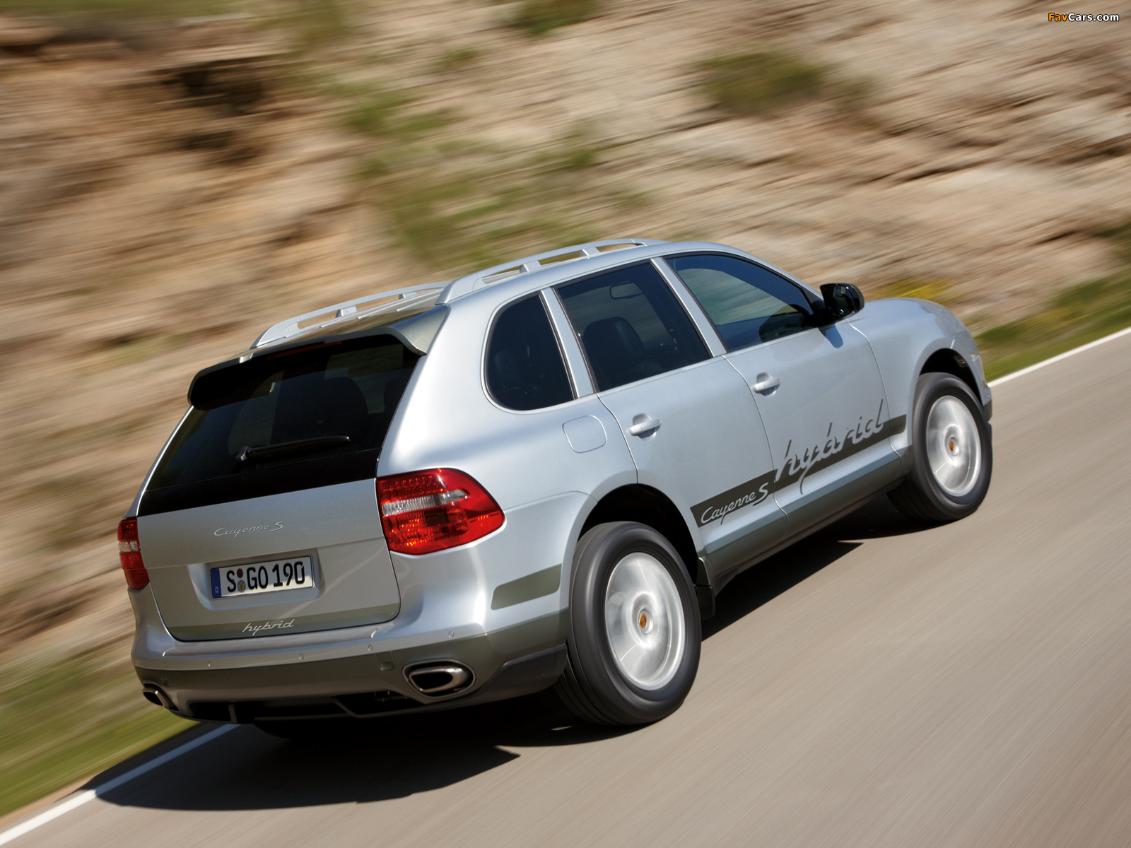 Porsche Cayenne S Hybrid (957) 2009–10 photos (1600 x 1200)