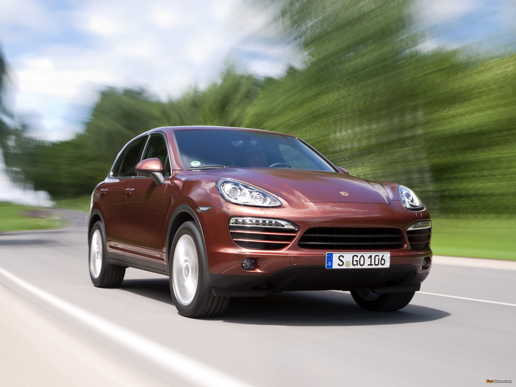 Porsche Cayenne (958) 2010 images (2048 x 1536)