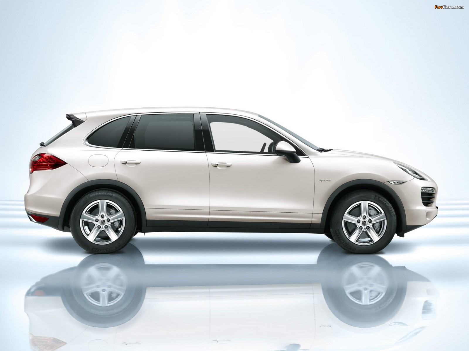 Porsche Cayenne S Hybrid (958) 2010 images (1600 x 1200)