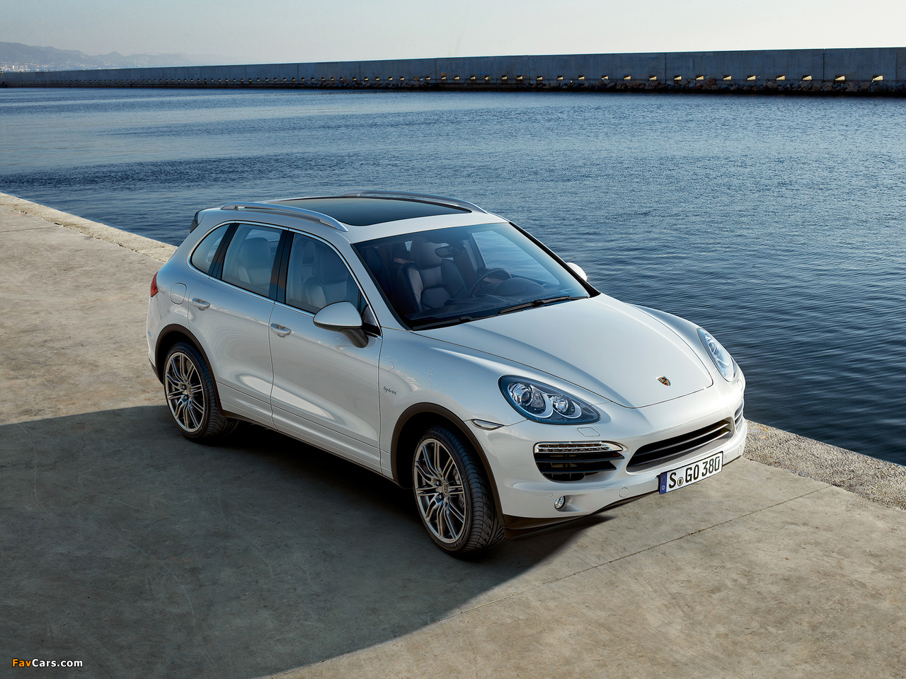 Porsche Cayenne S Hybrid (958) 2010 pictures (1280 x 960)