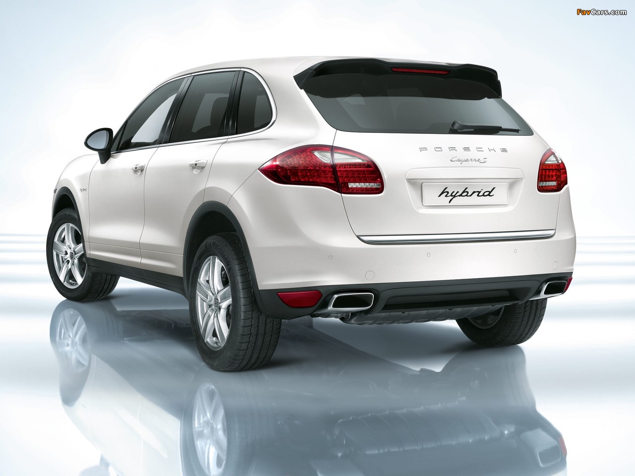 Porsche Cayenne S Hybrid (958) 2010 pictures (1280 x 960)